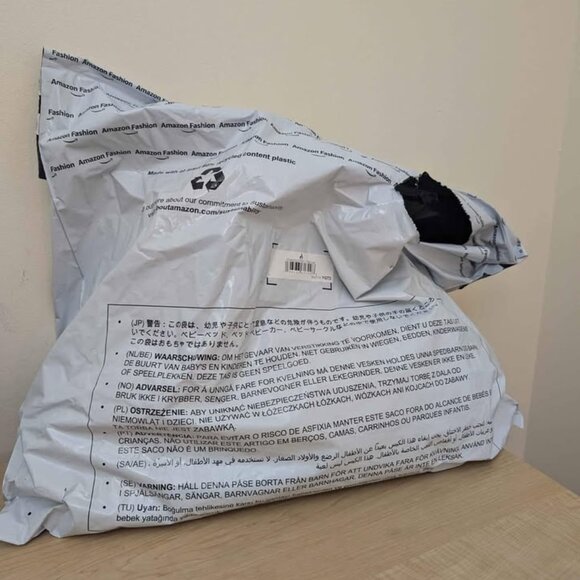 Amazon Essentials Men's Grey (Large) Long-Sleeve Quarter-Zip Fleece Sweatshirt - Picture 4 of 5